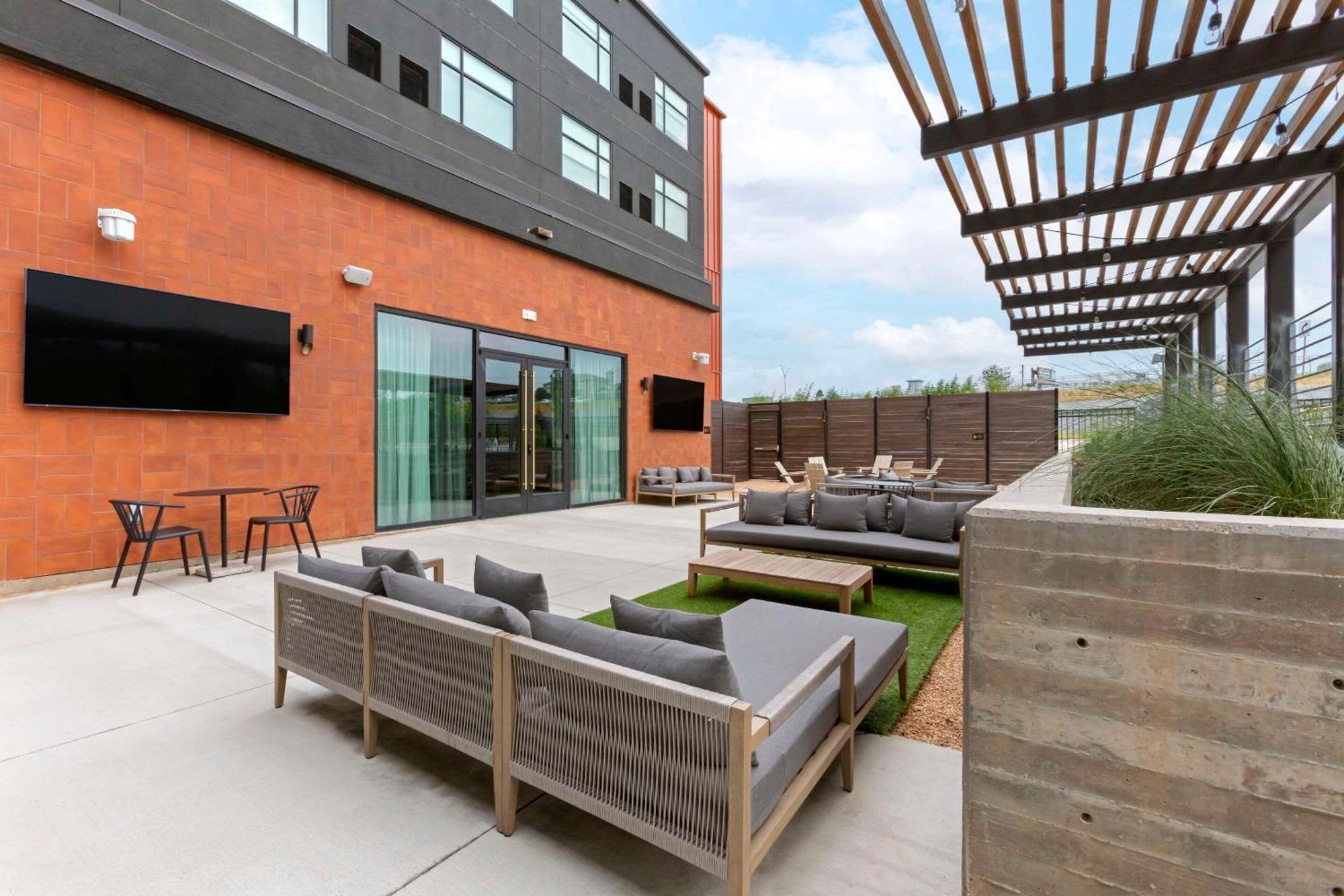 Cambria Hotel Austin Airport 외부 사진