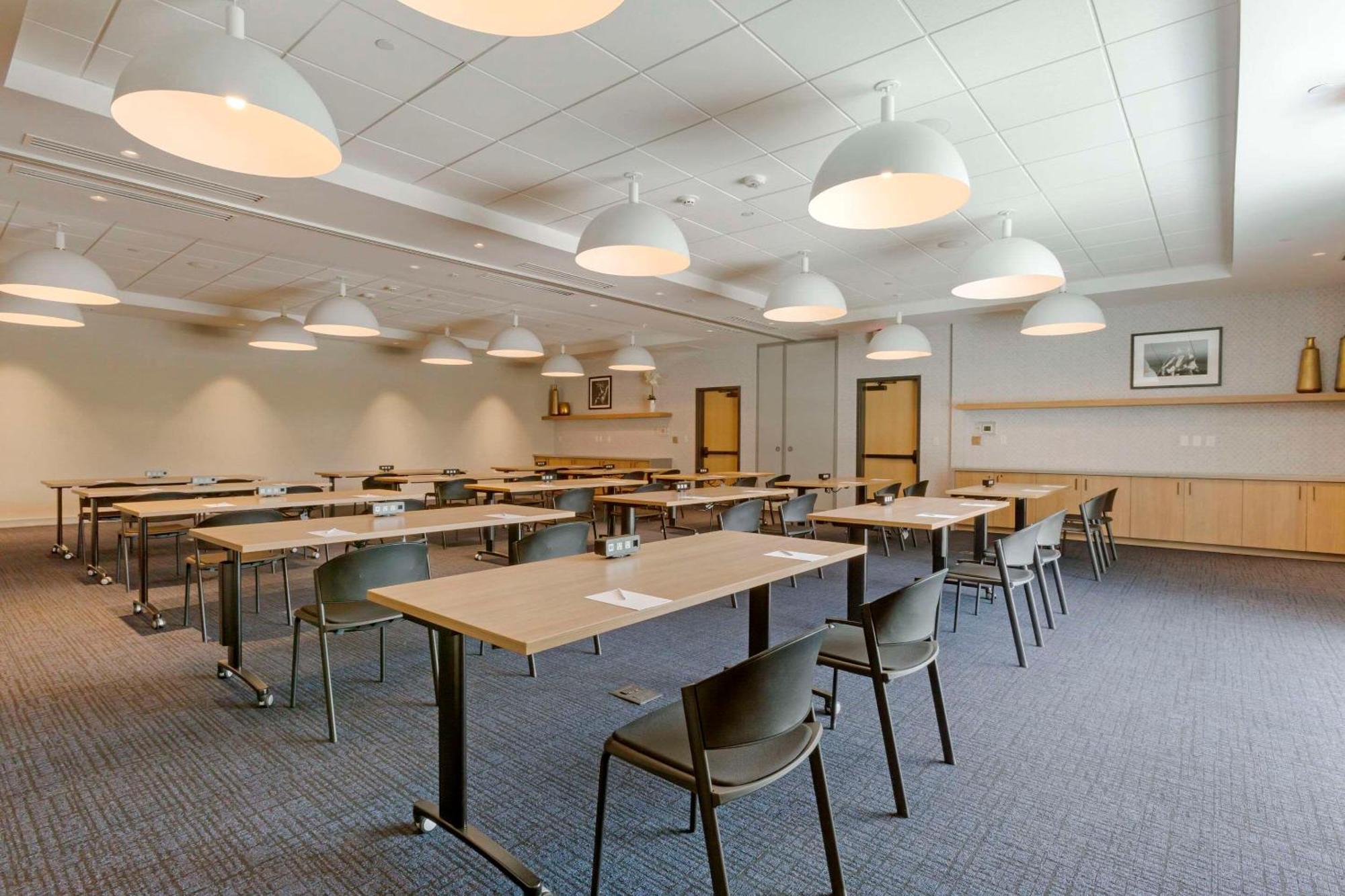 Cambria Hotel Austin Airport 외부 사진