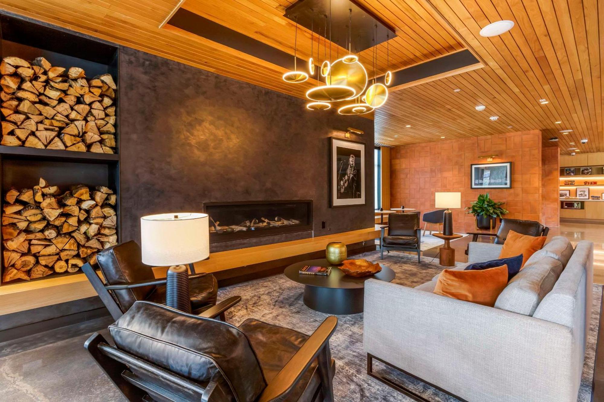 Cambria Hotel Austin Airport 외부 사진