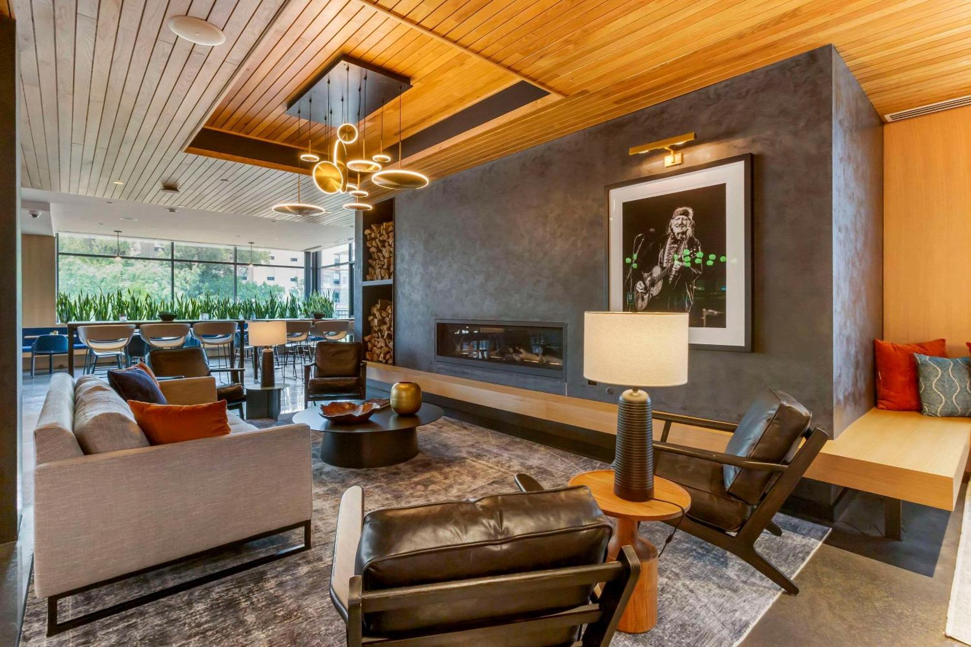 Cambria Hotel Austin Airport 외부 사진